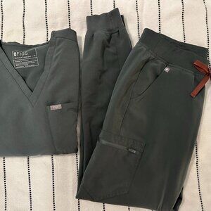 Figs Dark Green Scrub Set